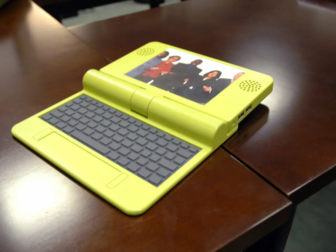 Comparing the MSI Summit 13 AI+ Evo and the HP Spectre x360 14 (2024): Which of these convertible...