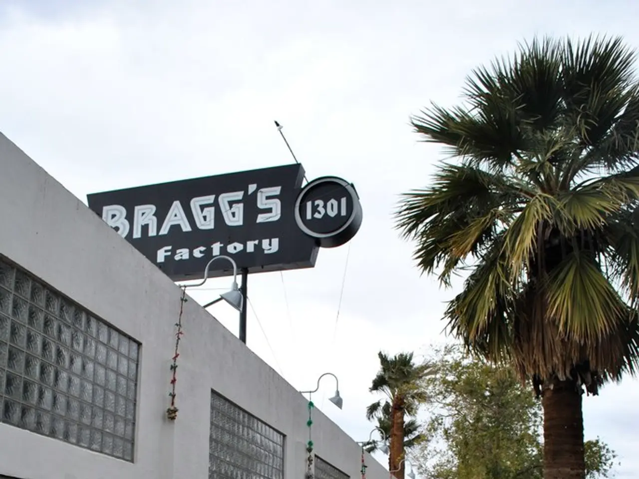 Solar Panels on Carports to Alleviate Construction Predicament