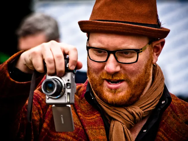 Enhances aesthetic and safeguards Canon's PowerShot vlogging camera with its latest leather case...