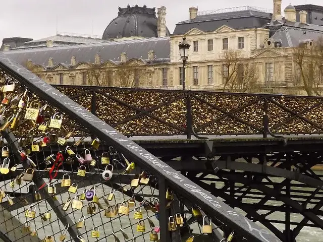 Transforming Accessibility: Intelligent Lock Systems in the Realm of Commercial Property Management