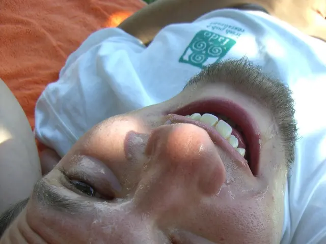 Deceiving a Polygraph Examination: Possibilities and Challenges