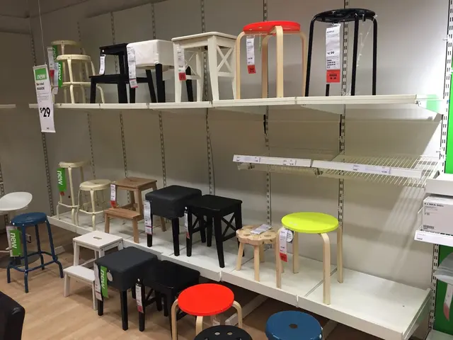 Following multiple MCL injuries and a fractured kneecap, the individual exclusively uses Speedplay...