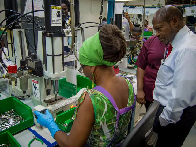 Model for Detecting Human Confidence in Machine Interaction via EEG and GSR Measurements