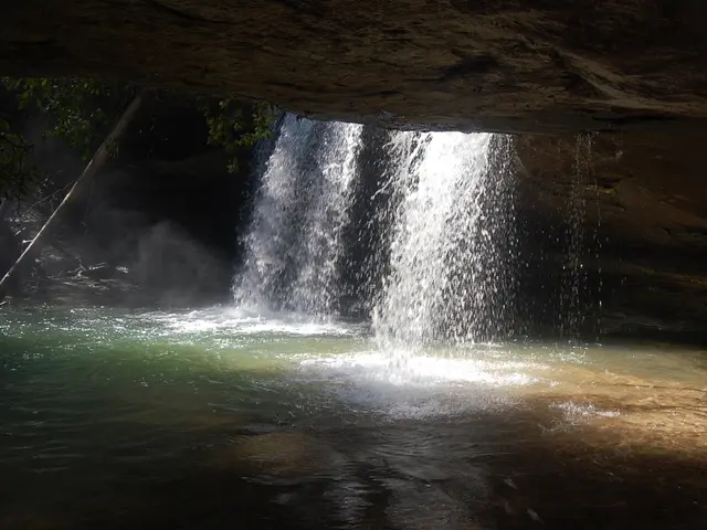 Camera meets unexpected plunge in Iceland, leaving spectators amazed by the ensuing incident