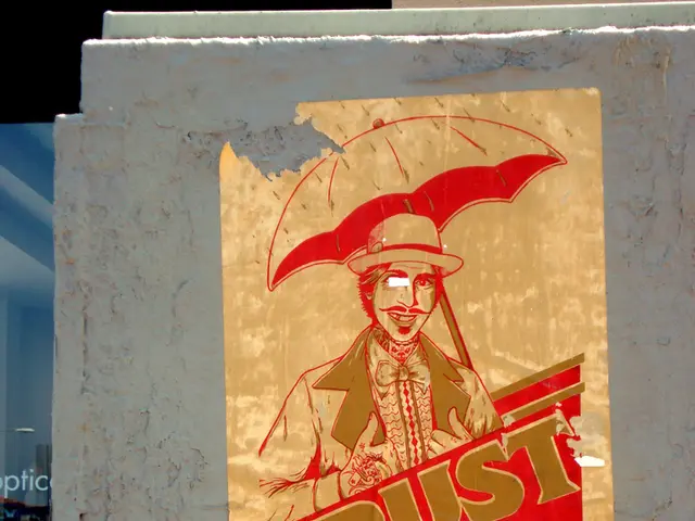 Fostering Relationships via Unrestricted Communication Networks