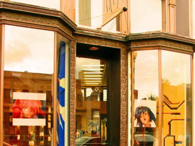 Unveiling Collaborative Groups: Introducing New Teams for Social Interaction and Work