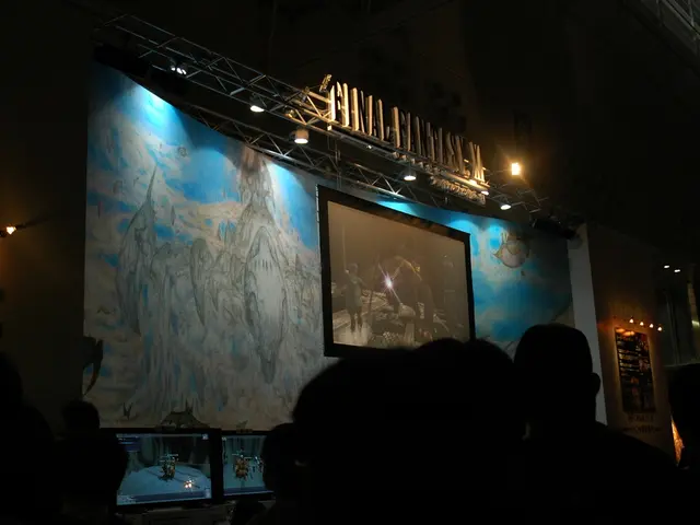 Tactics for optimizing video content throughout business-to-business sales pipelines