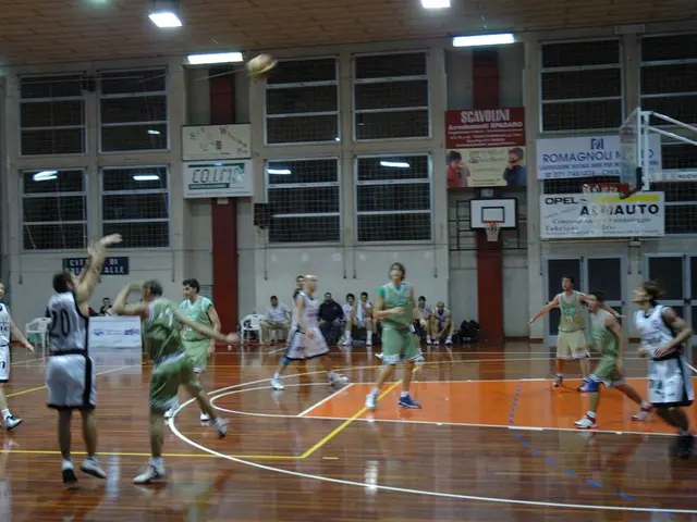 Minecraft Multiplayer's Development and Transformations: Key Patterns and Shifts