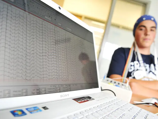 Testing Samsung 990 Pro SSD's cooling efficiency: Delivers low temperatures effectively