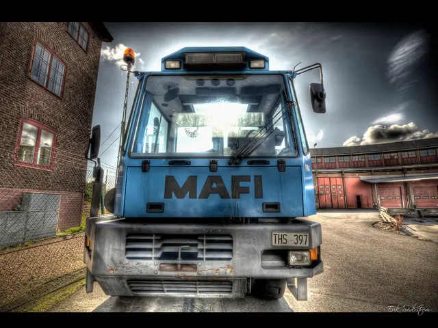 PloutosXTM Reveals Its Name and Introduces Its Board of Advisors in a Discreet Fashion